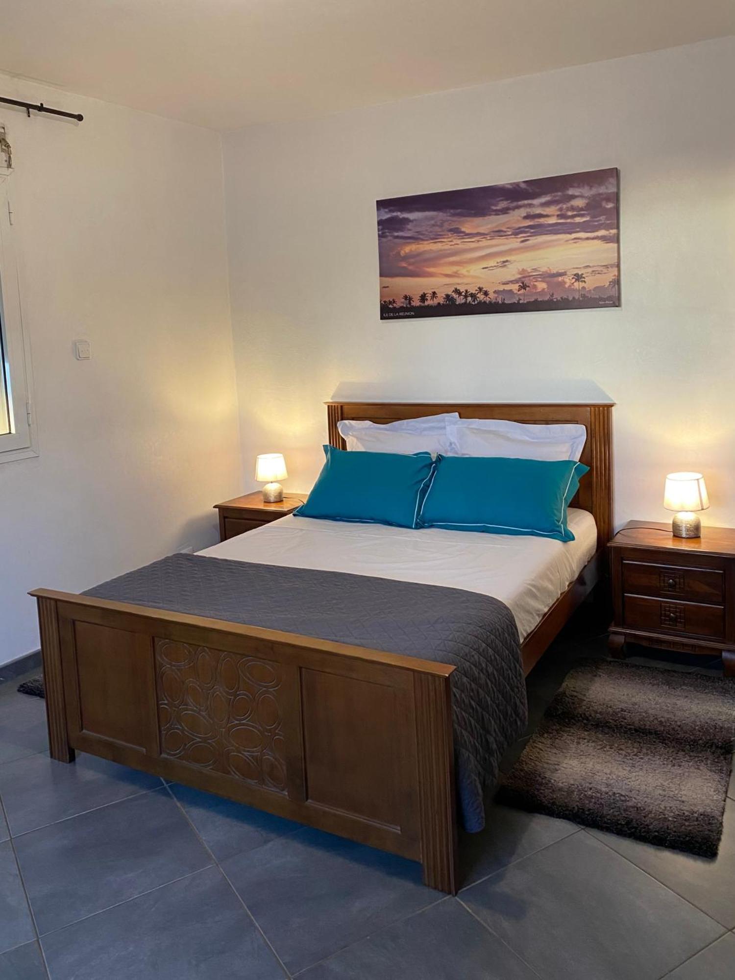 Ferme L'Eau De Coco Bed & Breakfast Saint-Paul Exterior photo